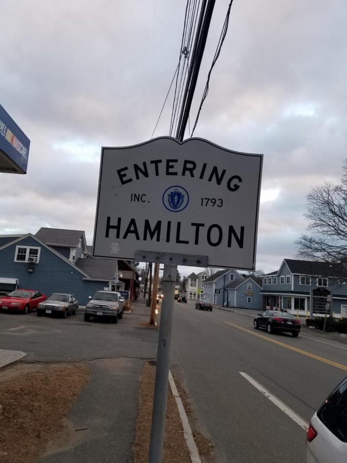 Picture of Entering Hamilton sign on Bay road